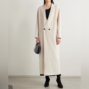 Fforme Alva oversized double breasted wool crepe coat